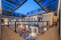 Three Autumns' Reverie Boutique Inn فنادق في 