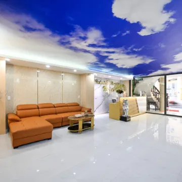 Rainbow Airport Hotel Отели рядом с достопримечательностью «Парк Dam Sen»