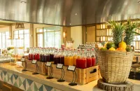 Fusion Resort & Villas Da Nang - Wellness Inclusive - 조식 운영