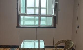 Korla Yalu Business Hotel
