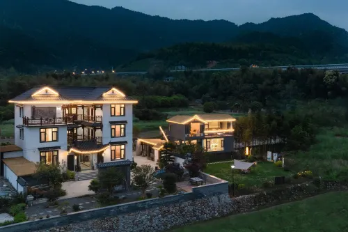 Tonglu Nanxi Bieyuan B&B (OMG Heartbeat Paradise Branch)