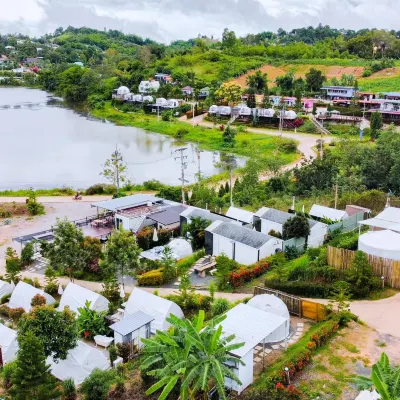 เดอะเฮ้าส์ แอท เขาค้อ โรงแรมใกล้The Most เขาค้อ-ลานกางเต็นท์