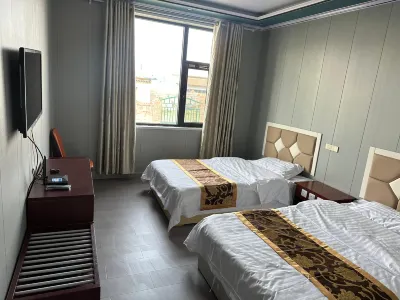 Qinhu Hotel
