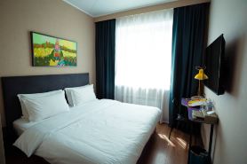 City Hotel