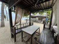 Tharadol Beach Resort - Parkplatz