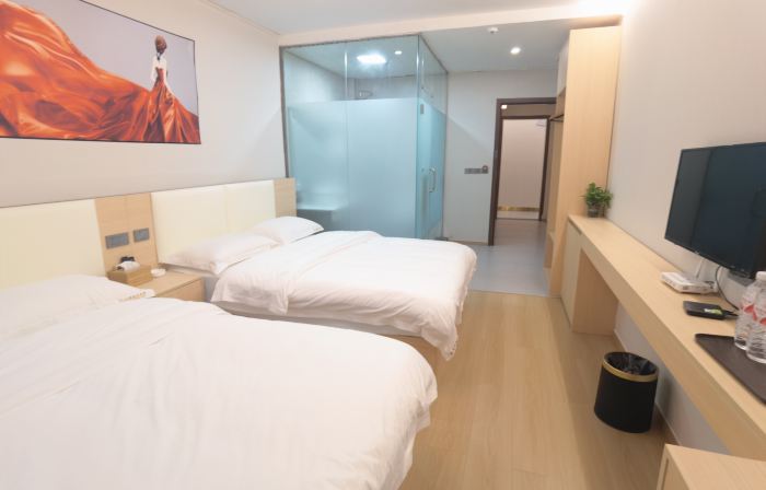 Shuifu Dongjin Business Hotel
