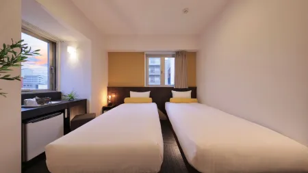 Nipponbashi Crystal Hotel