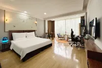 Yaxin E-Sports Hotel (Wuhan Luojiagang Subway Station)