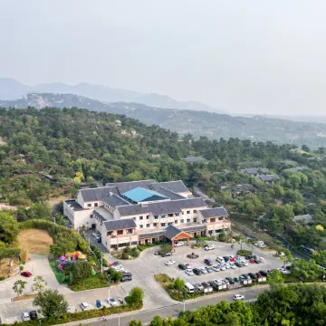 Mengshan Kanggu Hot Spring Hotel