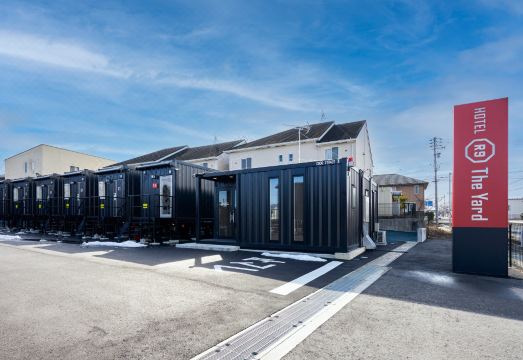 호텔 R9의 깔끔한 객실 내부