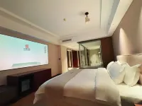 GIRITUNG  HALL  HOTEL - Fitnessstudio