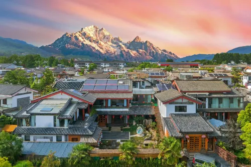 Meiqi Leju Jade Dragon Snow Mountain Scenic Resort Courtyard (Shuhe Ancient Town Branch)
