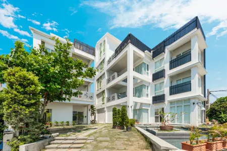 Bai Shuei Mu Inn Отели рядом с достопримечательностью «Kenting Sand Island»