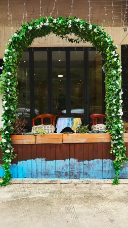 Huajianyi Boutique Hostel Отели рядом с достопримечательностью «Xiling Snow Mountain»