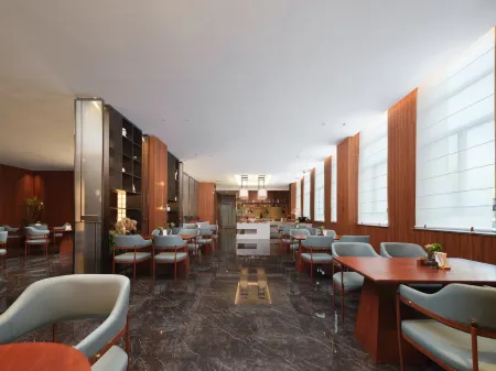 Zhengzhou High Tech Zone Lianhua Street Meilun Hotel Отели рядом с достопримечательностью «Zhengzhou University of Light Industry (Shuiniuzhang)»