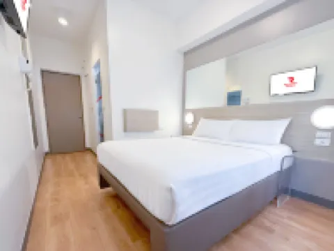Red Planet Quezon Timog Hotels in Quezon City