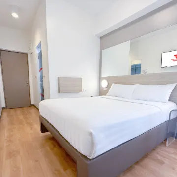 Red Planet Quezon Timog