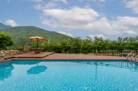 Beiqi Shanyuan · Habitat Scenic Mountain Lodge (Cheshenjia Canyon Rafting) - Rooftop Pools