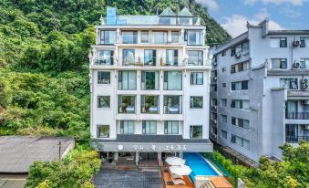 Linshan Luxury River View Hotel (Yangshuo West Street Lijiang Branch)