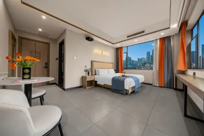 Huarui Hotel (Hongqi Hegou Branch) Отели в г. Жанцзяба и Лунси