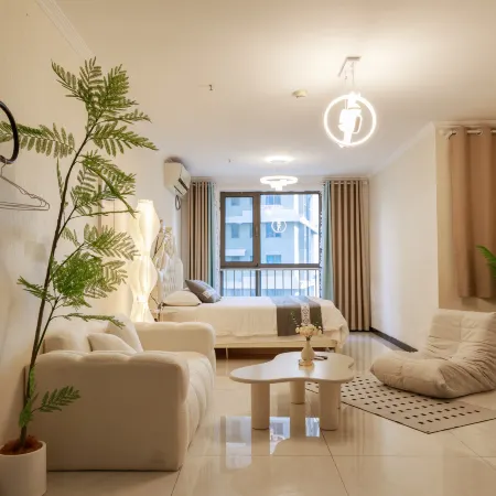 Qibai Homestay (Fude Guangchang)