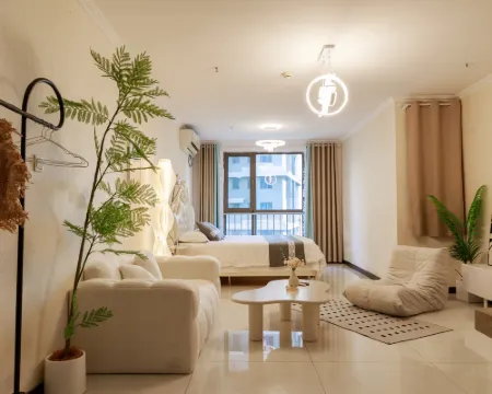 Qibai Homestay (Fude Guangchang) Hotels in Sanhe