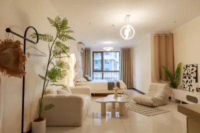 Qibai Homestay (Fude Guangchang)  호텔