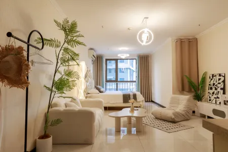 Qibai Homestay (Fude Guangchang) Отели рядом с достопримечательностью «Yanjing Institute of Technology»