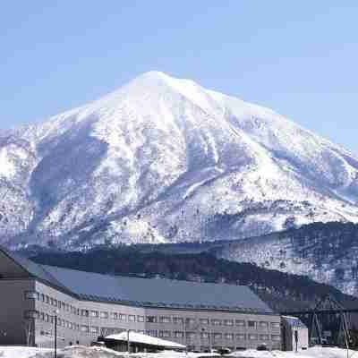 白馬アルプスホテル Hotel Exterior