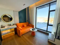 Saikeli Homestay (Sailimu Lake East Gate Tourist Center)