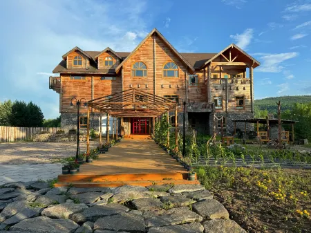 Igri wooden villa Отели рядом с достопримечательностью «White Birch Forest»