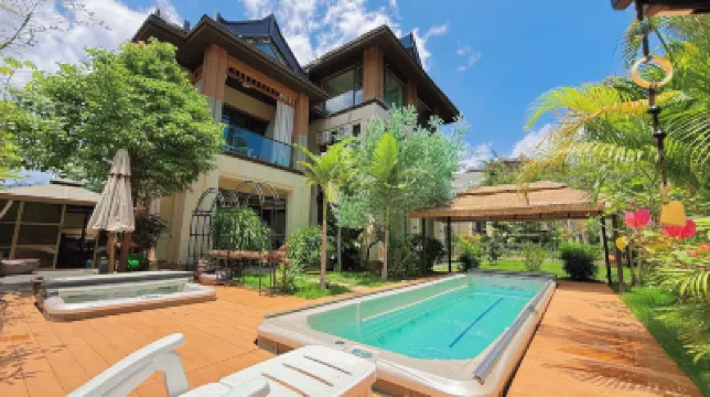 擁雨·YungYu雨林私享獨棟別墅（景洪高鐵站店） 酒店