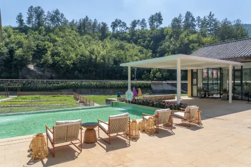 Yinju Xiangli Xiejia Yuanzi Hotels in Hanyin