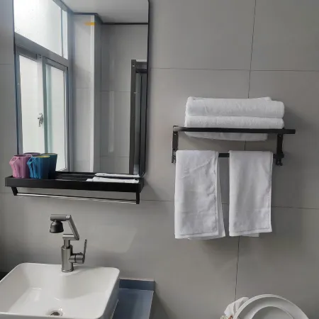 Riverside Residence Homestay