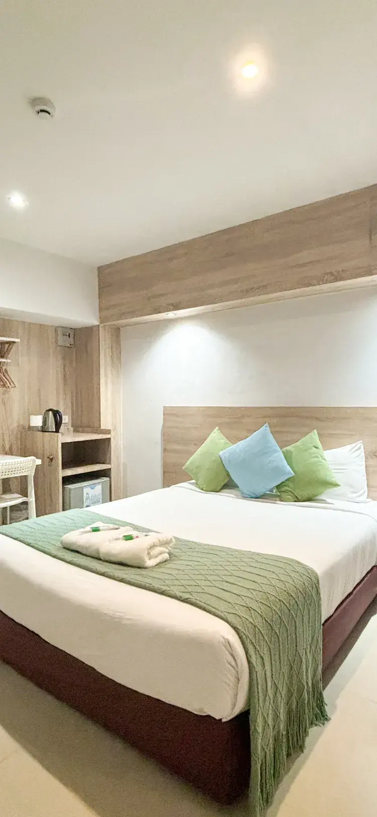ห้องพรีเมียร์ เตียงใหญ่ 1 เตียง