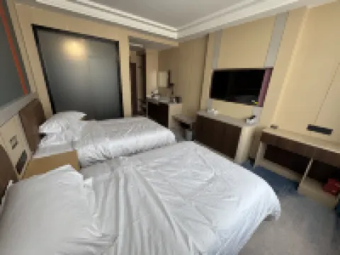 Jinpeng Yinhe Grand Hotel Hotels in Jainca