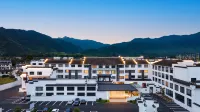 Jianguo HIDDEN Hotel (Huangshan Hongcun Scenic Area)