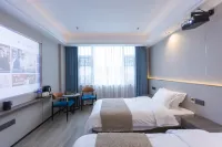 Yizhai Hotel (Shaoxing Lu Xun's Hometown Zhejiang Yuexiu Foreign Languages Institute)