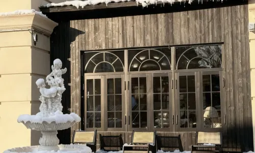 Fangyuan Li ·1897 Villa