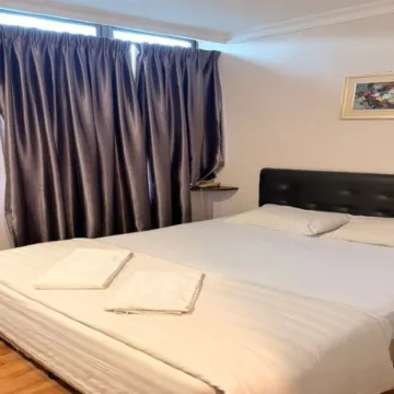 Swing & Pillows - Dataran Nilai Hotels near INTI International University