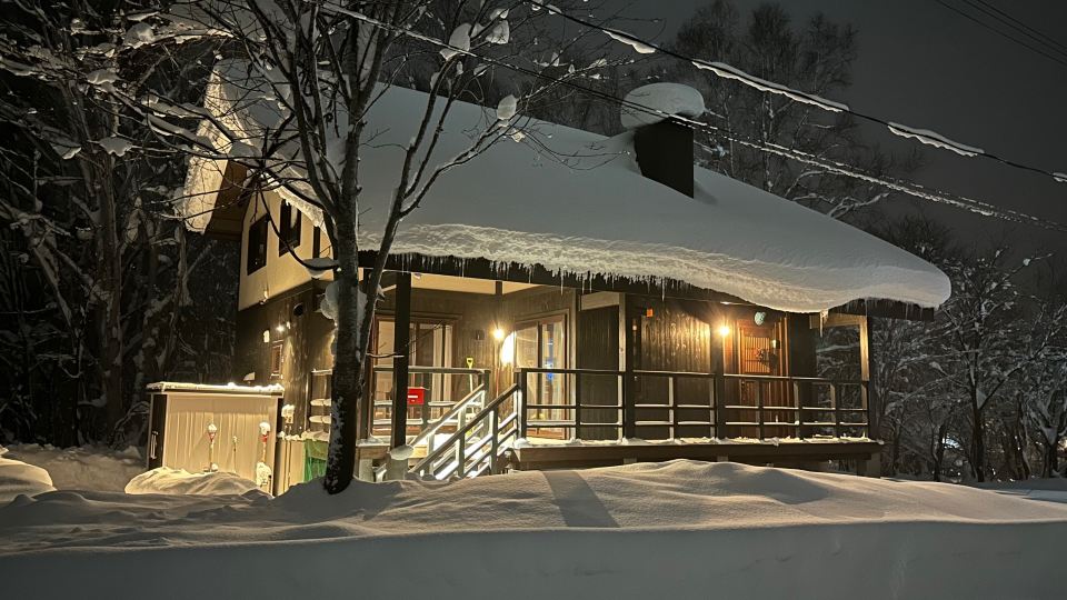 Slow House Niseko with Private Onsen