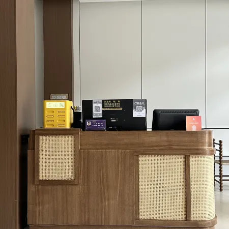Yingjing Zhenqi Smart Hotel (Bus Station)