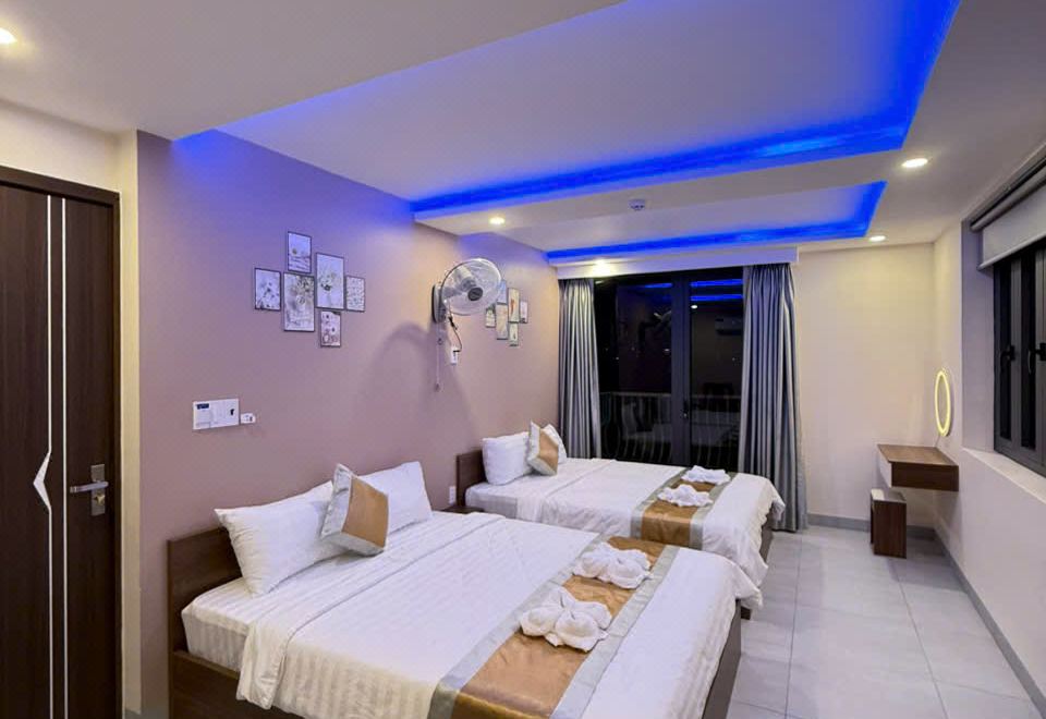 떠이닌 호텔 외부 전경