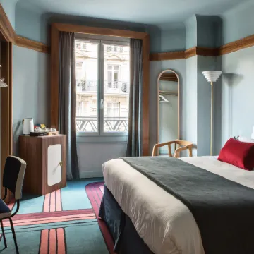 Hôtel Mercedes Hotel dekat Taman Parc Monceau
