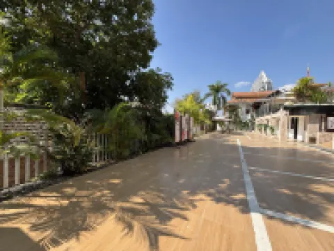 Taiyue Hotel (Jinghong Gaozhuang Starlight Night Market)