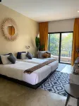 Cool Downs Resort - balcony