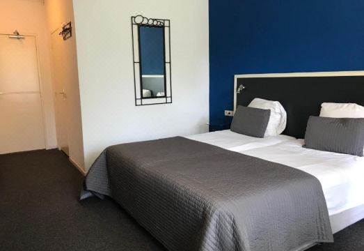 플레처 스트랜드호텔 르네세