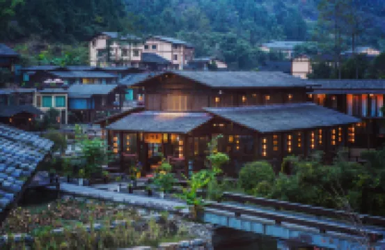 Shier Beihou Shuanghe Inn