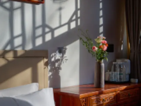 Floral Hotel·Yan Zhen ju quadrangle Hotel (Datong ancient city branch) Hotels near Shanhua Monastery