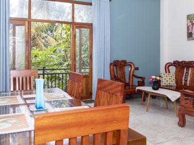 Elegant Escape Galle